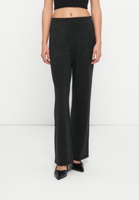 Спортивные штаны Спортивные штаны