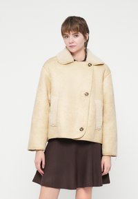 Кожаная куртка Кожаная куртка