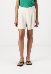 Шорты Шорты