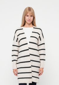 Длинный кардиган Длинный кардиган