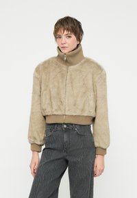 Куртка Куртка