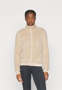 Флисовая куртка Флисовая куртка