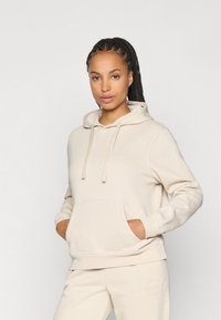 Спортивная толстовка Спортивная толстовка