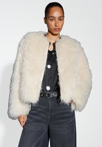 Зимняя куртка Зимняя куртка