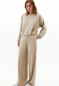 Брюки Брюки