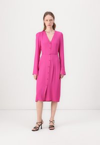 Платье Платье