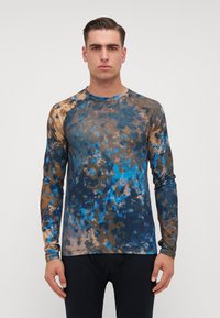 Лонгслив Лонгслив