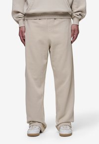 Спортивные штаны Спортивные штаны