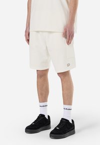 Шорты Шорты