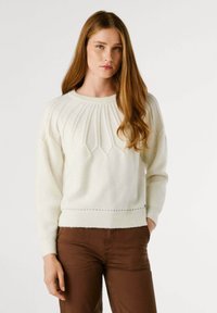 Пуловер Пуловер