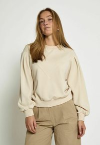 Толстовка Толстовка