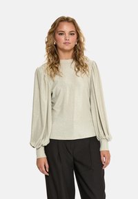 Блузка Блузка