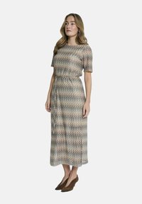 Летнее платье Летнее платье