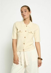 Жилет Жилет