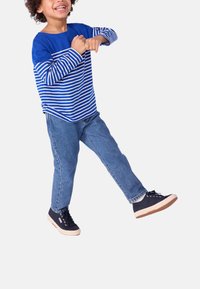 Лонгслив Лонгслив