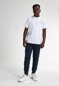 Футболка Футболка