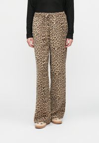 Широкие брюки Широкие брюки