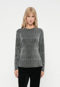 Лонгслив Лонгслив