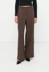 Брюки Брюки