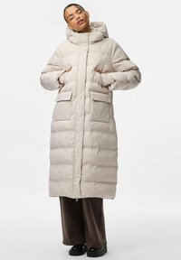 Пальто Пальто