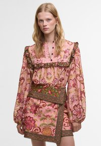 Блузка Блузка