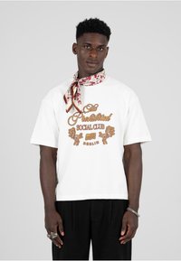 Футболка Футболка