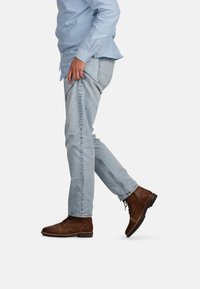 Ботинки на шнуровке Ботинки на шнуровке