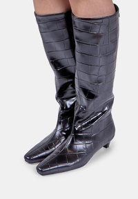 Сапоги Сапоги