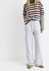 Спортивные штаны Спортивные штаны