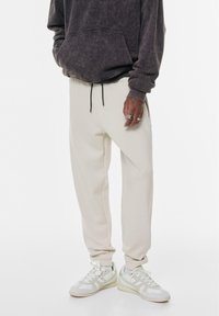 Спортивные штаны Спортивные штаны