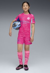 Шорты Шорты