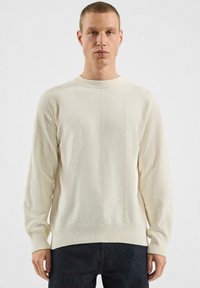 Пуловер Пуловер