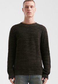 Пуловер Пуловер