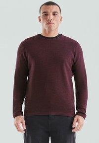 Пуловер Пуловер