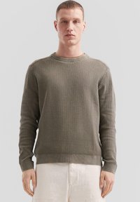 Пуловер Пуловер