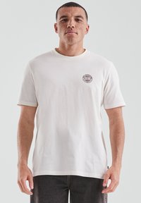 Футболка Футболка