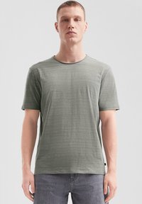 Футболка Футболка