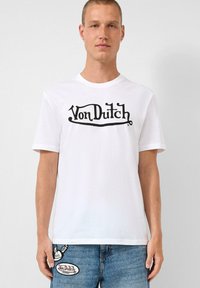 Футболка Футболка