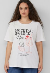 Футболка Футболка