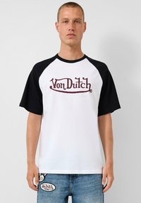 Футболка Футболка