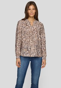 Блузка Блузка