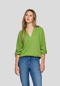 Блузка Блузка