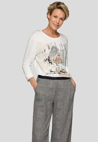 Майка с рукавом три четверти Майка с рукавом три четверти