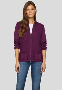 Вязаная кофта Вязаная кофта