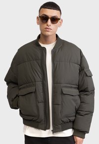 Зимняя куртка Зимняя куртка