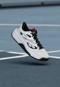 Баскетбольные кроссовки Баскетбольные кроссовки