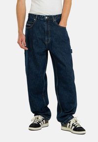 Прямые джинсы Прямые джинсы