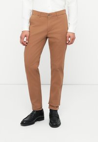 Чиносы Чиносы