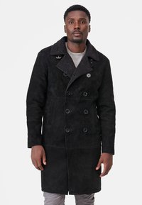 Шерстяное пальто Шерстяное пальто