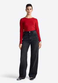 Лонгслив Лонгслив